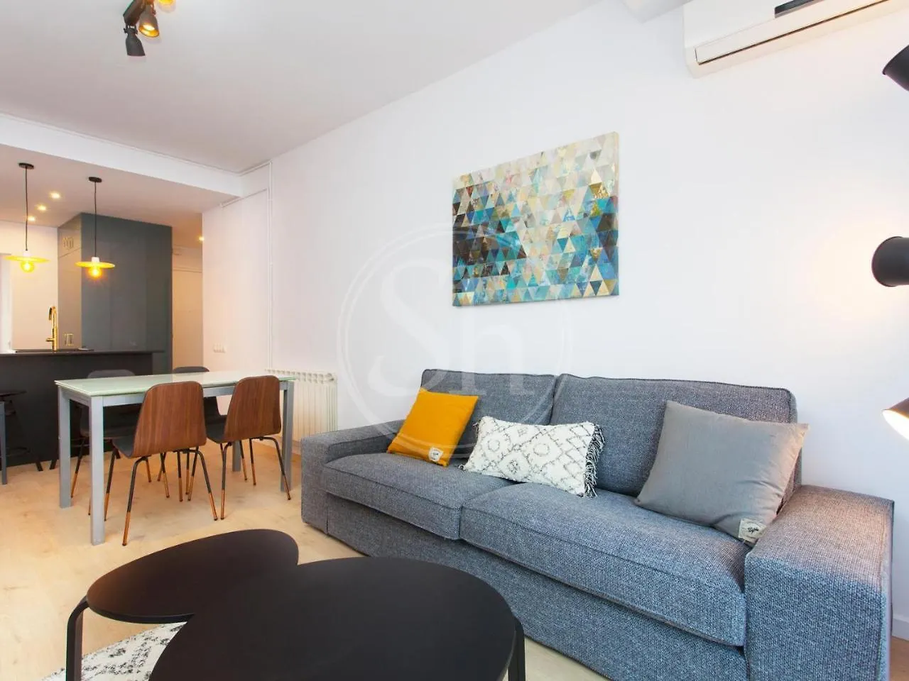 Apartment Madrazo location